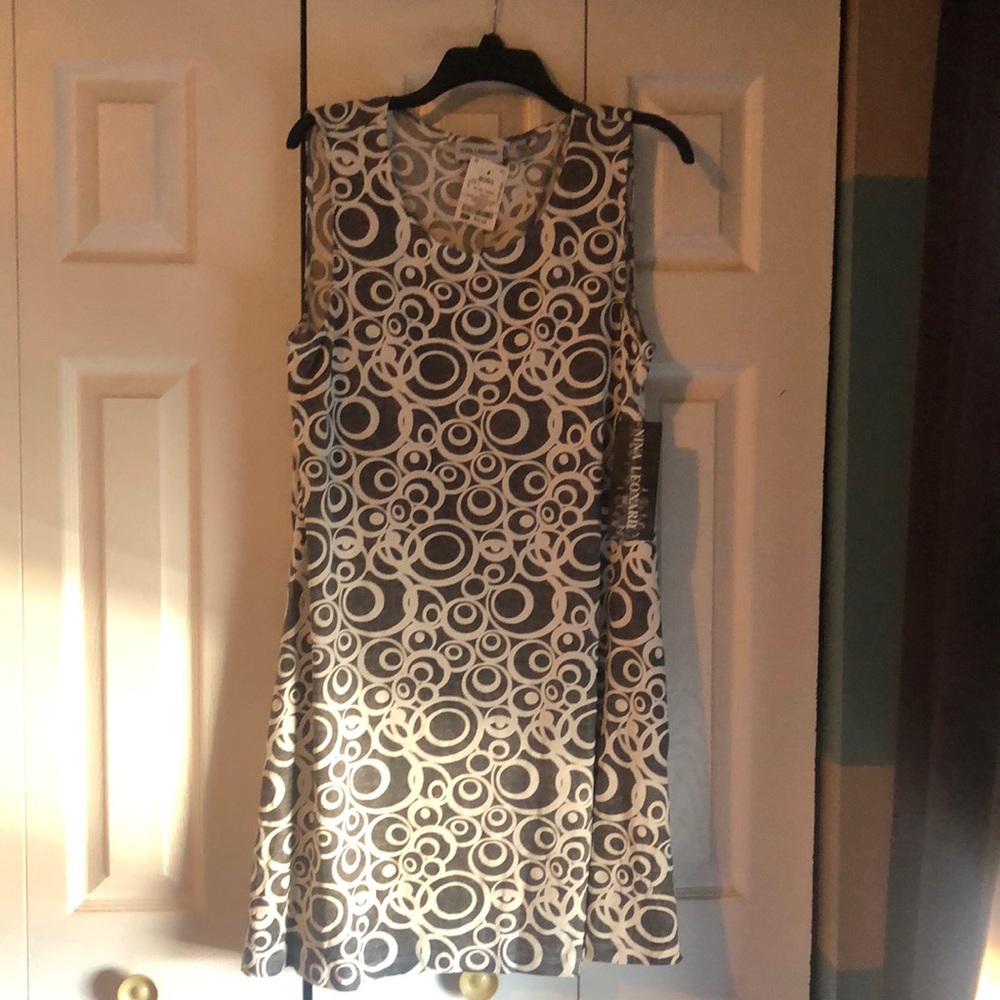 Sleeveless dress